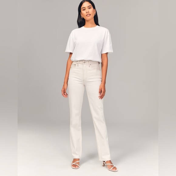 Abercrombie & Fitch Ultra High Rise 90s Straight Carpenter Jean White sz 2S - Picture 1 of 5